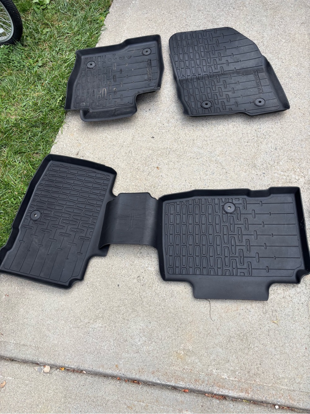 All-Weather Black Rubber Car Floor Mats - 4 Piece Set